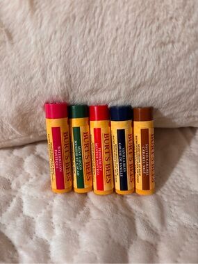 5 Burt's Bees lip balms